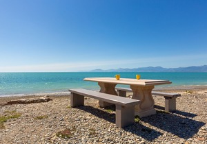 Beachfront Ruby Bay - Mapua Beach House
