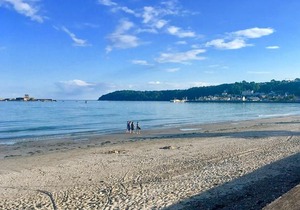 Beautiful 1br In Historic St Aubin House