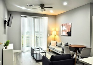 Beautiful 2 bed apartment in the heart of Sealy