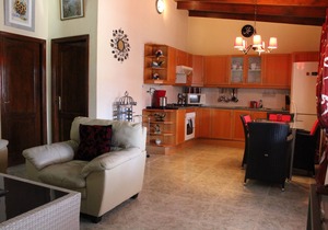 Beautiful 2-Bed Bungalow in Parque Holandés