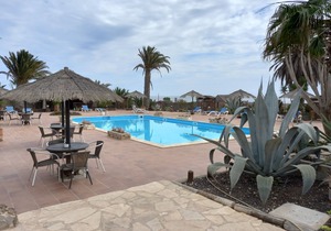 Beautiful 2-Bed Bungalow in Parque Holandés