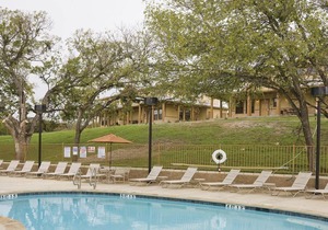 Beautiful 2 bedroom unit at resort, sleeps 6