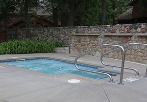 Beautiful 2 bedroom unit at resort, sleeps 8