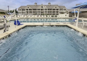 Beautiful 2 bedroom unit at resort, sleeps 6