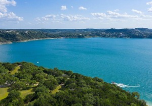 Beautiful 2 bedroom unit at resort, sleeps 6