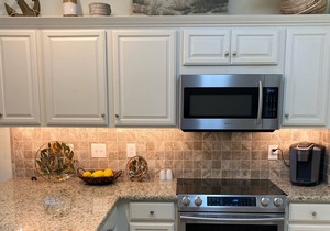 Beautiful 3 Bdrm Condo, w/ private golf course views & 5miles from Sunset Beach