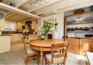 Beautiful 3 bedroom cottage in the heart of Looe