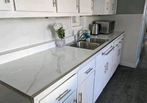 Beautiful 3 Beds Home Near Waterfront