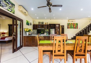 Beautiful 3BR Villa, 4Min Drive To Seminyak Square! - W/Private Swimming Pool!