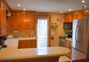 Beautiful 4 bedroom, 1.5 bath home sleeping 8- in Yarmouth Port