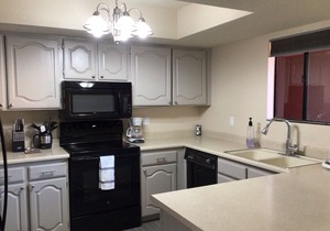 Beautiful Anasazi Village Condo-Close to Shopping, Dining, Golf