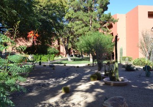 Beautiful Anasazi Village Condo-Close to Shopping, Dining, Golf