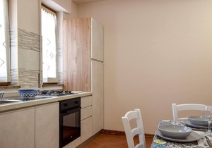 Beautiful and compact holiday apartment in a central location in Trappitello.