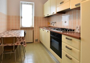 Beautiful apartment for 6 guests with WIFI, TV, balcony, pets allowed and parking