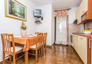 Beautiful apartment in Malinska