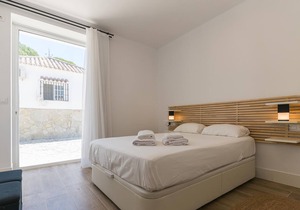 Beautiful apartment with outdoor pool, located very close to beautiful nature and only 3 km from the