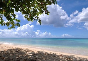 Beautiful Beach Townhouse, private pool, 2 Bedroom