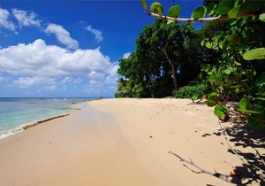 Beautiful Beach Townhouse, private pool, 2 Bedroom