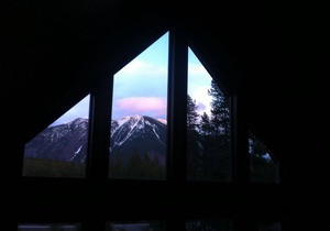 Beautiful Chalet With Mountain Views located 1 mile from Glacier National Park
