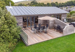 Beautiful holiday home, just a walk away from Talland beach.