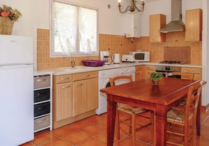 Beautiful home in Casalabriva with WiFi