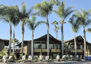 Beautiful studio unit at resort, sleeps 4