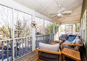 Beautiful Union Pier Condo with Association Pool! Close To Beach and Downtown!