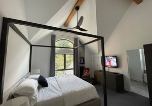Beautiful Whistler Mountain-Side House