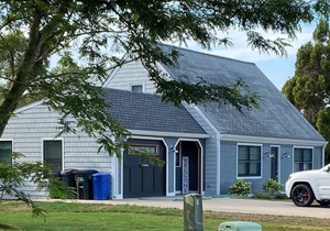 Beautifully Remodeled New To The Market Walk To Scarborough Beach With AC
