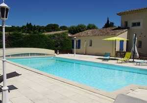 BED AND BREAKFAST 10 MINUTES FROM AVIGNON