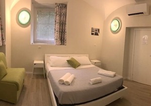Bed&BikeRome Rooms