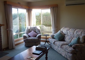 Belle Cottage - spacious self-contained 2 bedroom house