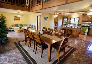 Best Family Beaches On The North Shore - HotTub - BBQ