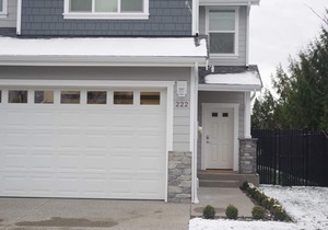 Best House Near PLU. 4br Sleeps 10. Brand New!