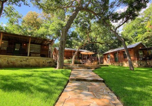 Best property on River Road! Luxury cabins, pavilion. Guadalupe Riverfront!