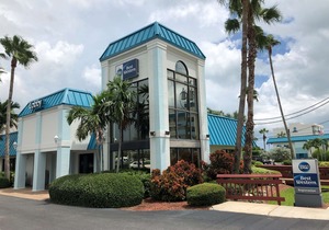 Best Western Cocoa Beach Hotel & Suites