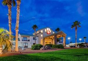 BEST WESTERN Plus Kings Inn & Suites