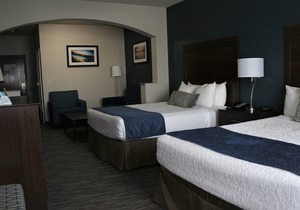 Best Western Plus Lake Dallas Inn & Suites