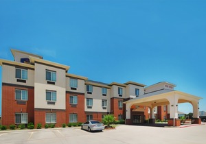 Best Western Plus Lake Dallas Inn & Suites