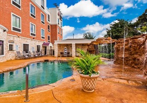 Best Western Premier Crown Chase Inn & Suites
