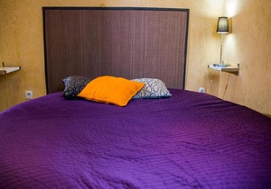 BIG VILLA 34121390 WITH 10 BEDROOMS EL ROSARIO MARBELLA, PRIVATE POOL FOR HOLIDAY RENTALS