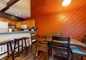 Bigwood 63 Cozy Mountain Home, 1 Car Garage, Close to Eagle Lodge by RedAwning