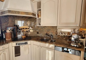 Bijou attic flat in chalet with sauna and whirlpool