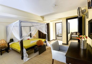 Blue Bay Cove - Beach Side Apartment