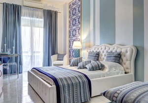 BLUE CURACAO - Les roches Noires