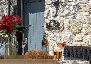 Bluebell Cottage is both beautiful and ideally located for the beaches