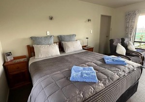 Bluebell Lodge and Cottage