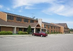 Boarders Inn & Suites by Cobblestone Hotels - Wautoma