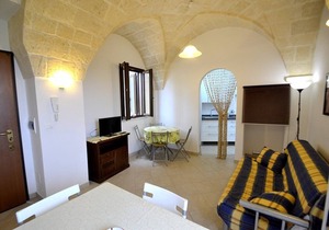 Borgo Salino F: A characteristic and welcoming apartment in the characteristic style of the Apulian countryside, with Free WI-FI.