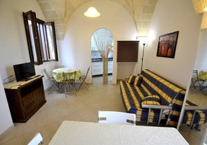 Borgo Salino F: A characteristic and welcoming apartment in the characteristic style of the Apulian countryside, with Free WI-FI.